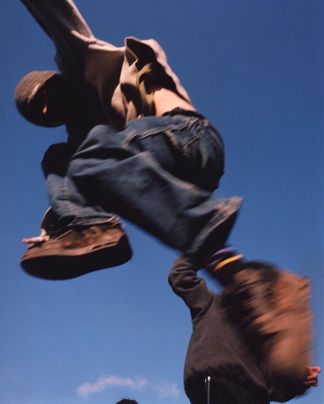 Kinetic Motion Blur Skate Silhouette